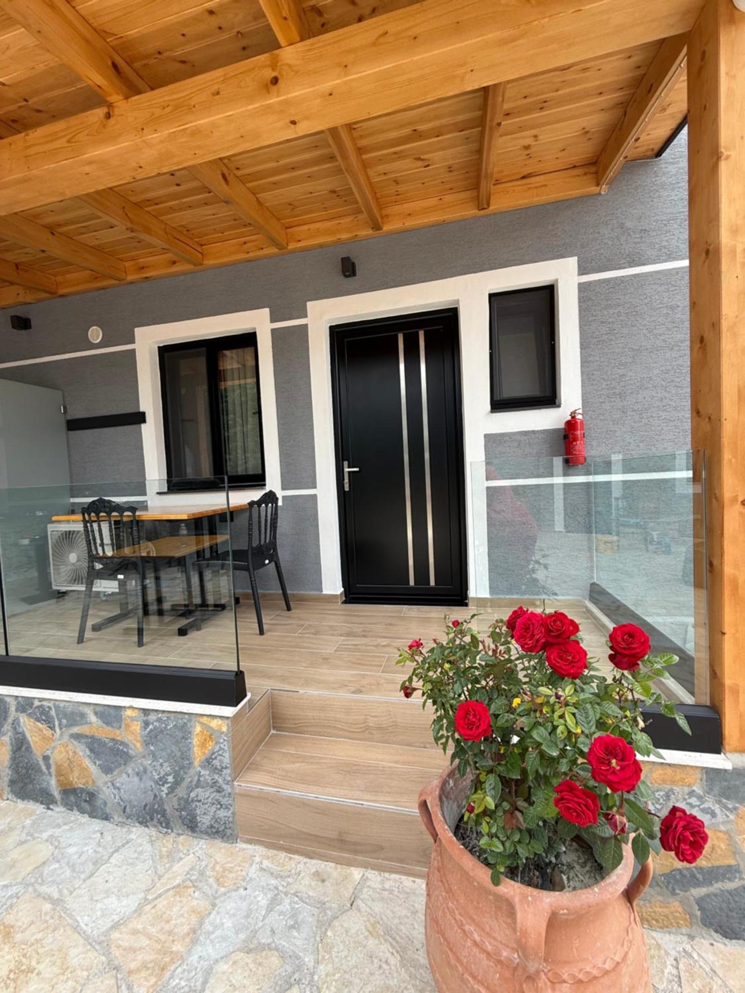 Vila La Familia Ksamil Extérieur photo